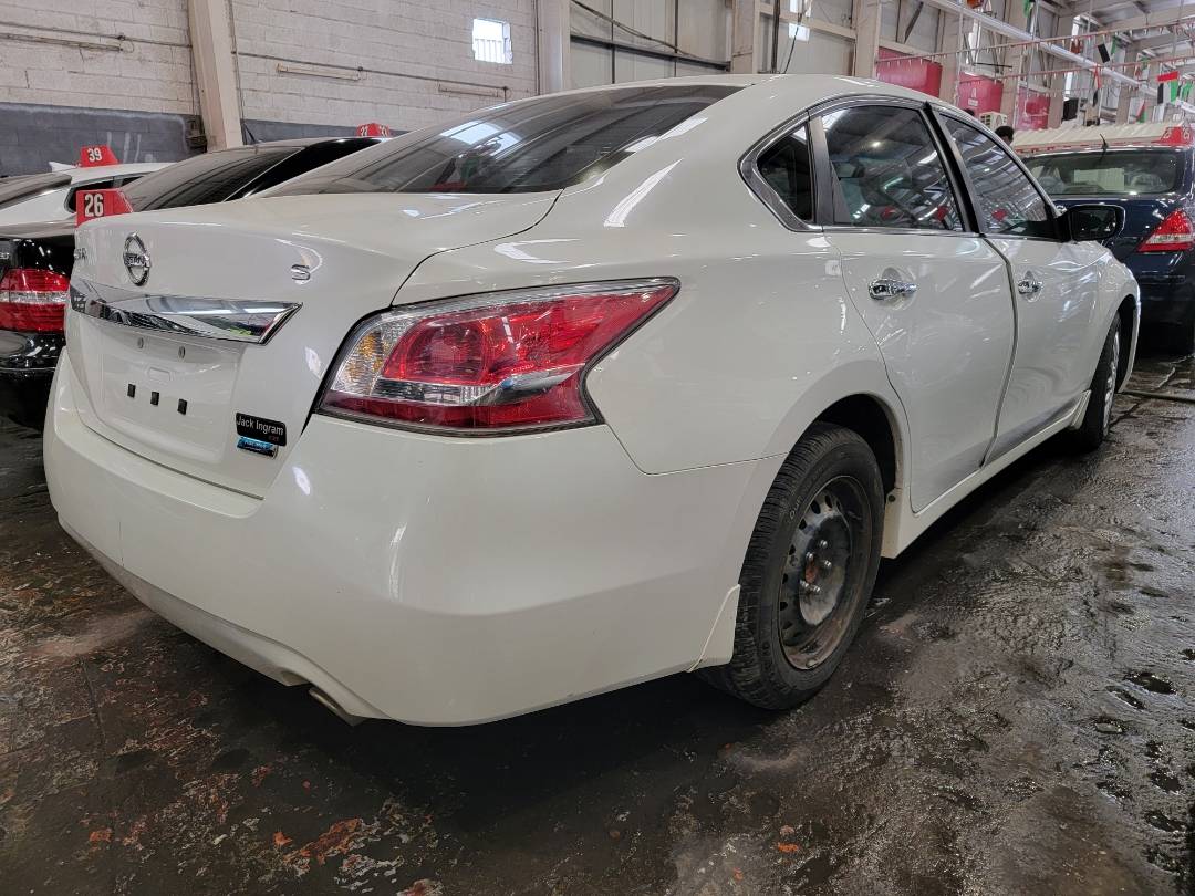 2014 NISSAN ALTIMA — 178174 Miles — Lot 112181 - Marhaba Auctions Used Cars - Image 4