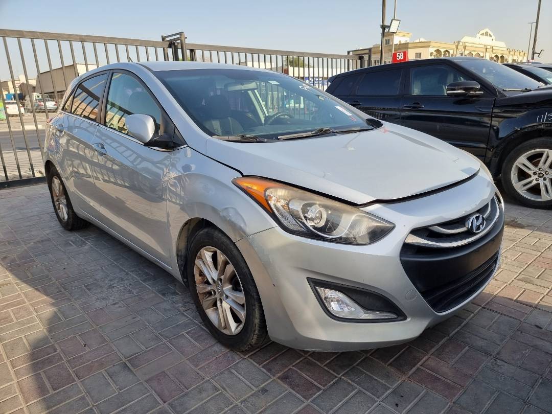 2014 HYUNDAI ELANTRA GT — 97669 Miles — Lot 0125487 — Ind. 12 - Marhaba Auctions Used Cars - Image 3
