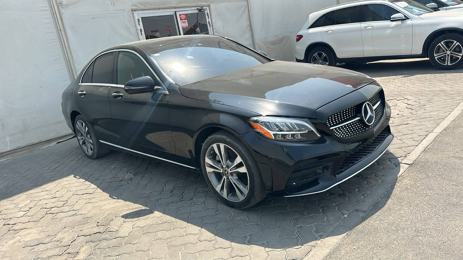 2021 MERCEDES BENZ C300 — Lot 7MR648556 — Souq - Marhaba Auctions Used Cars - Image 3