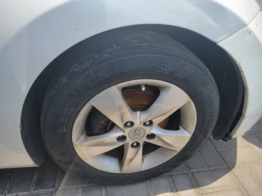 2012 HYUNDAI ELANTRA — 234661 Miles — Lot 38338437 — Souq - Marhaba Auctions Used Cars - Image 8