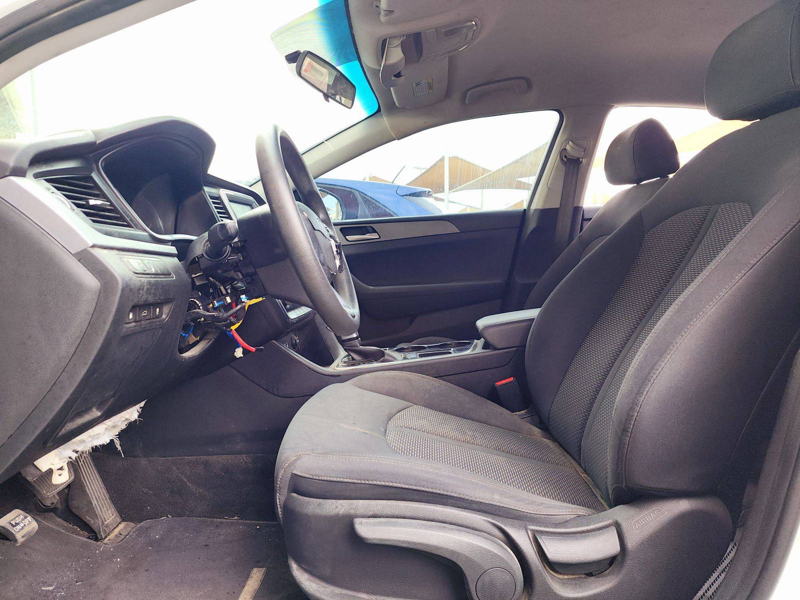 2019 HYUNDAI SONATA — 48807 Miles — Lot KH757118 — Souq - Marhaba Auctions Used Cars - Image 8