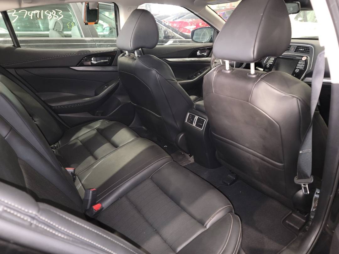 2021 NISSAN MAXIMA — 37517 Miles — Lot C511347 - Marhaba Auctions Used Cars - Image 5