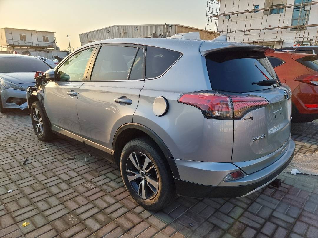 2018 TOYOTA RAV4 — 95669 Miles — Lot 125478 — Ind. 12 - Marhaba Auctions Used Cars - Image 4