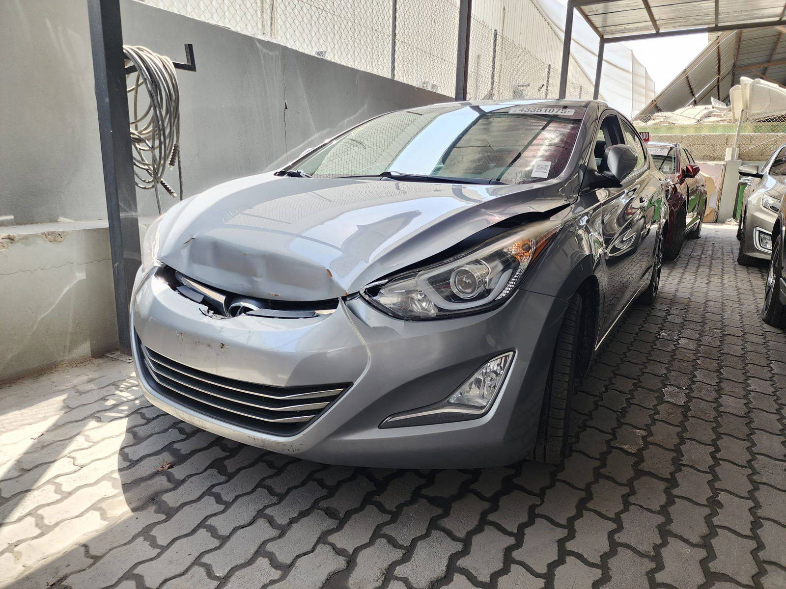 2014 HYUNDAI ELANTRA — 181744 KM — Lot 43351075 — Al Quoz - Marhaba Auctions Used Cars - Image 4