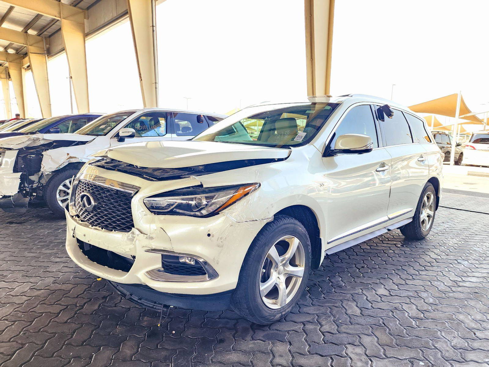 2018 INFINITI QX60 — 118135 KM — Lot 63342024 — Souq - Marhaba Auctions Used Cars - Image 5
