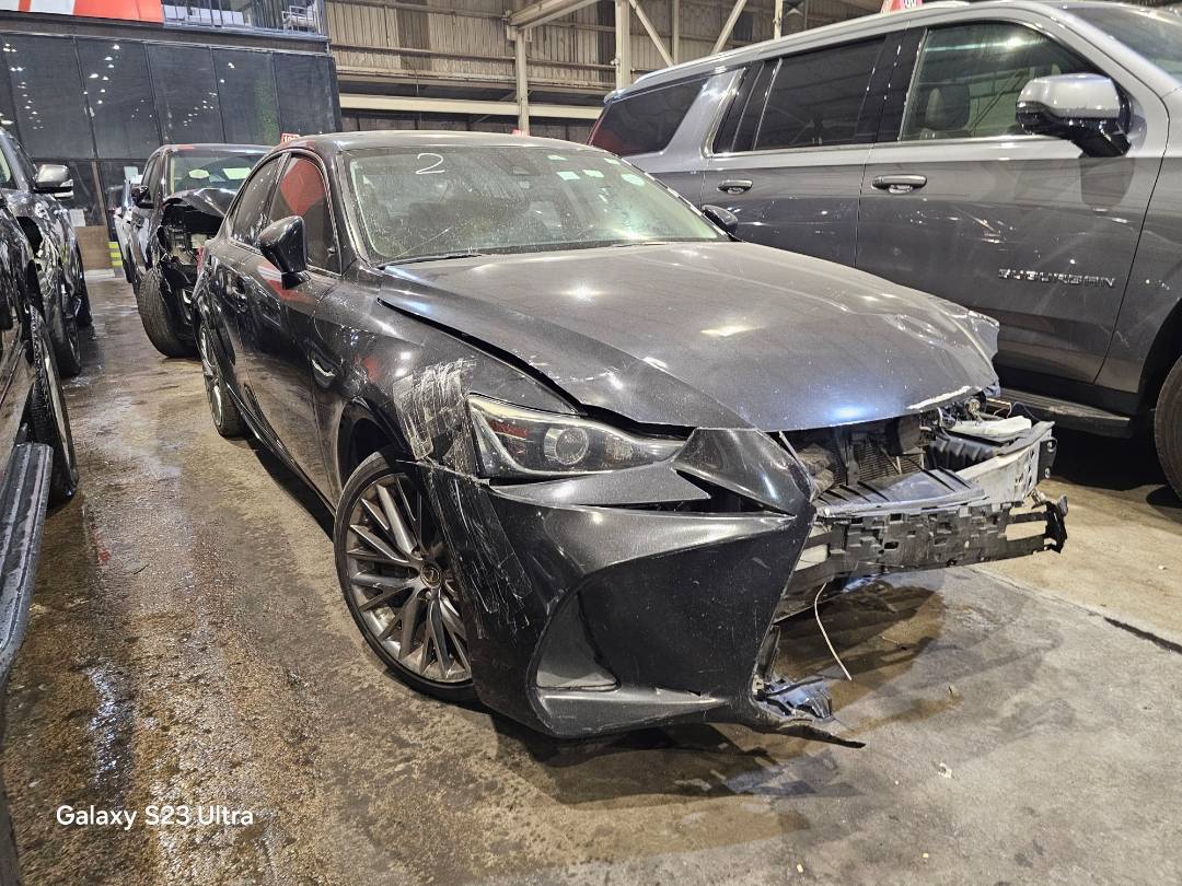 2017 LEXUS IS 200T — 187643 Miles — Lot 26H5050941 — Main - Marhaba Auctions Used Cars - Image 5