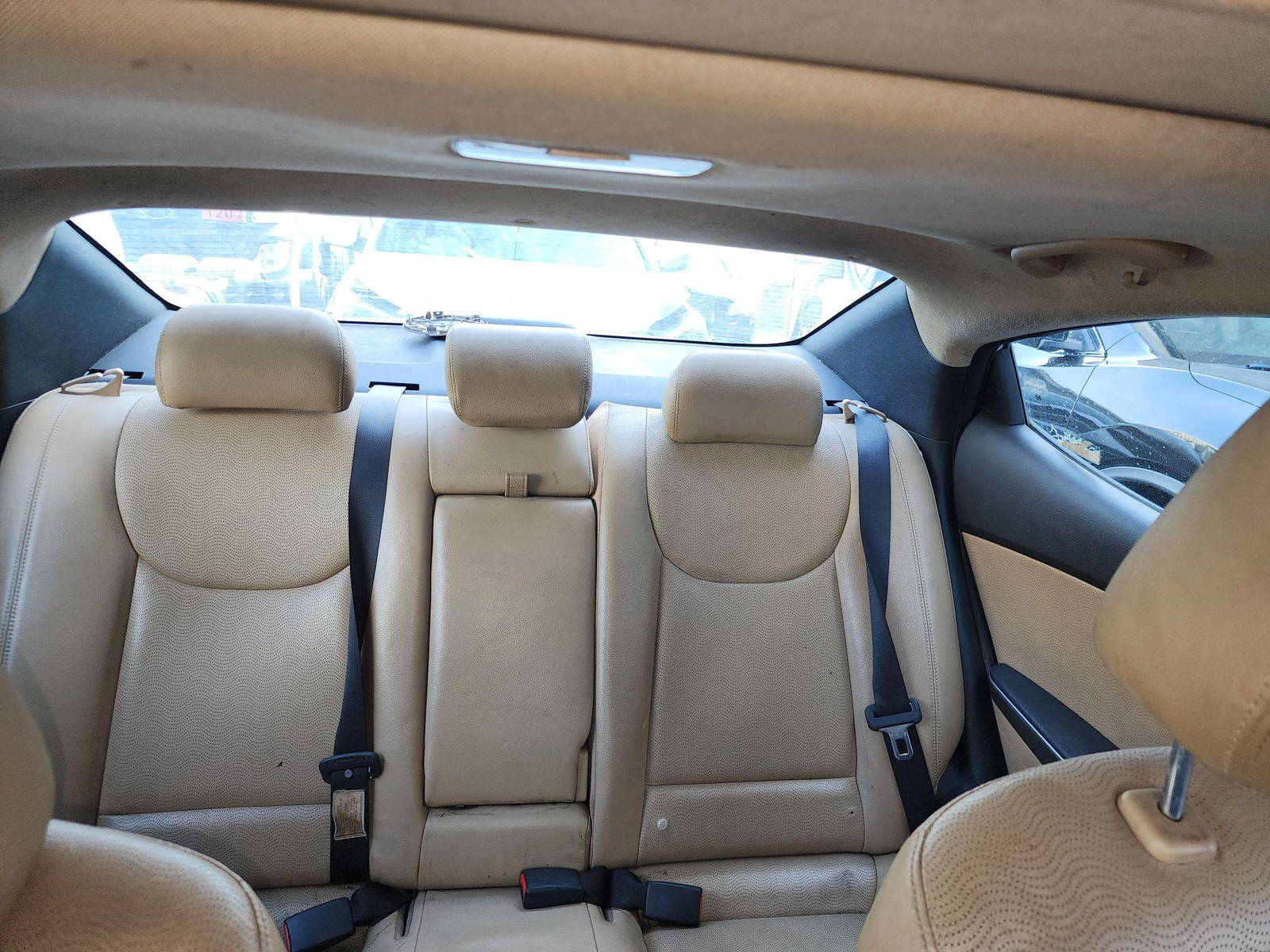 2013 HYUNDAI ELANTRA — 142559 Miles — Lot 3404957 — Al Quoz - Marhaba Auctions Used Cars - Image 8