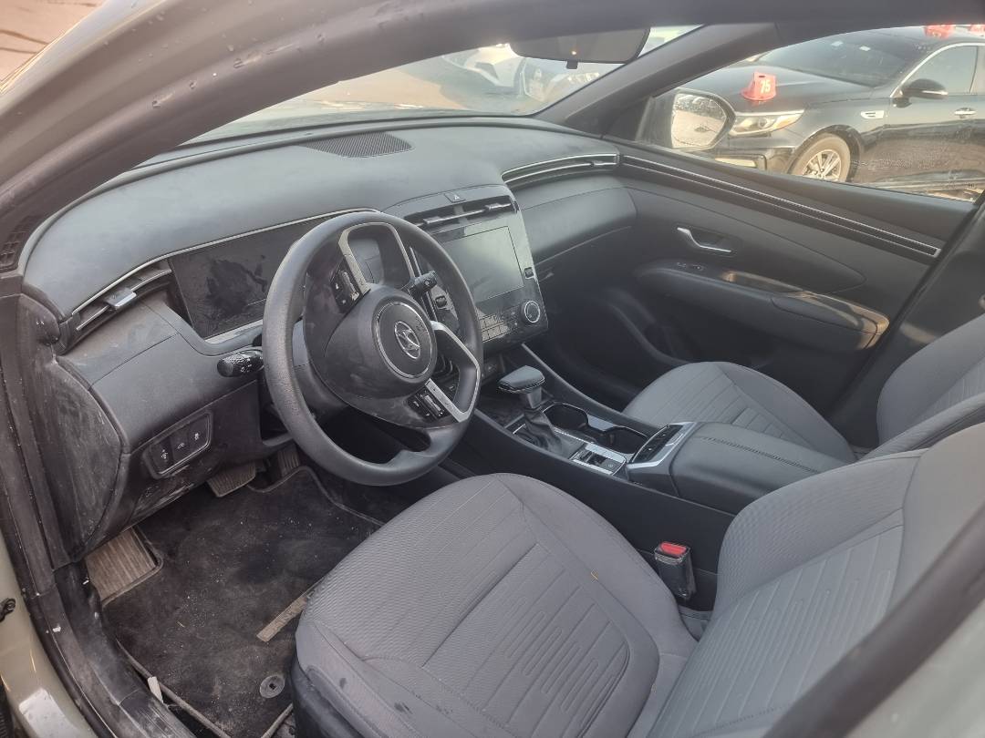 2023 HYUNDAI SANTA CRUZ — 8750 Miles — Lot 68805 — Ind. 12 - Marhaba Auctions Used Cars - Image 6