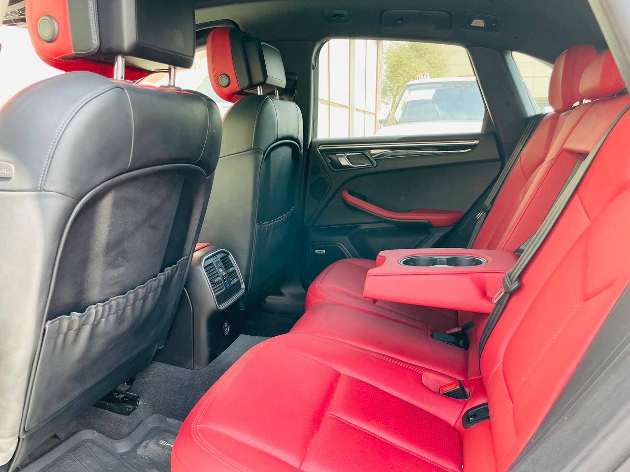 PORSCHE MACAN 2021 - Marhaba Auction Used Cars - Image 9