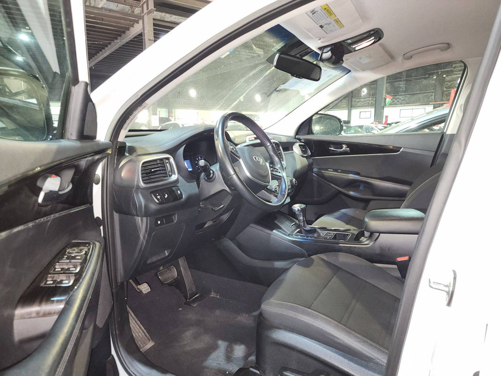 KIA SORENTO 2019 - Marhaba Auction Used Cars - Image 10