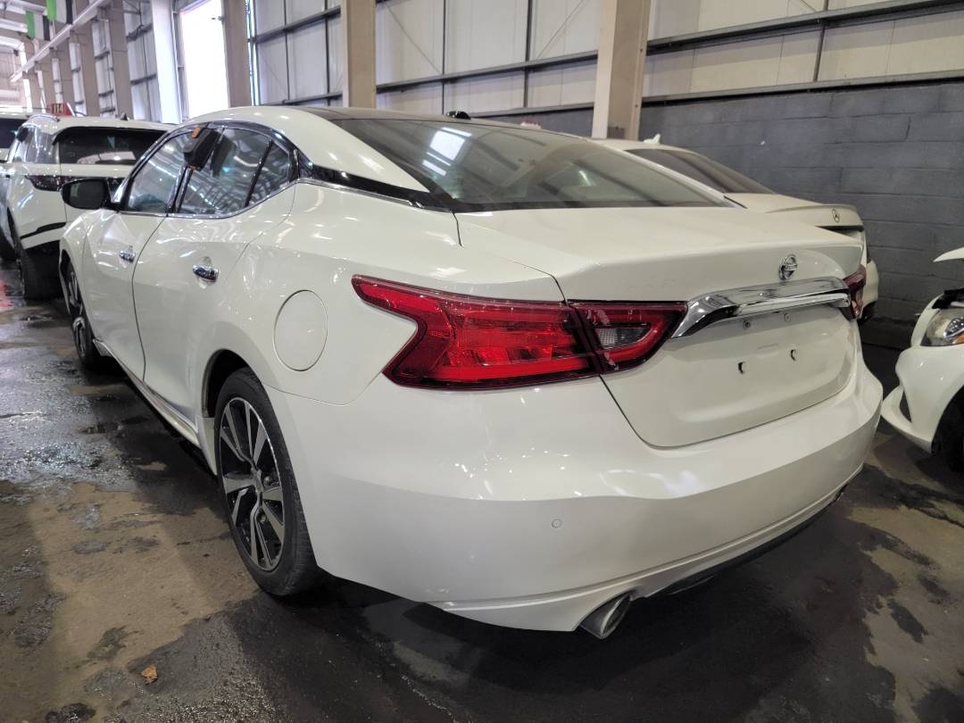 2017 NISSAN MAXIMA — 173247 Miles — Lot C427092 — Main - Marhaba Auctions Used Cars - Image 4