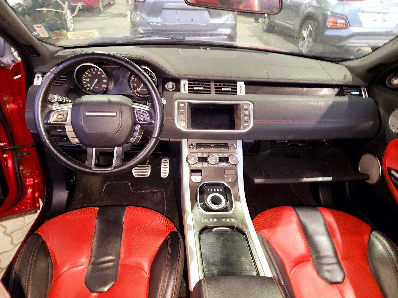 2013 LAND ROVER RANGE ROVER EVOQUE — 100055 Miles — Lot BGXDH715709 — Souq - Marhaba Auctions Used Cars - Image 7