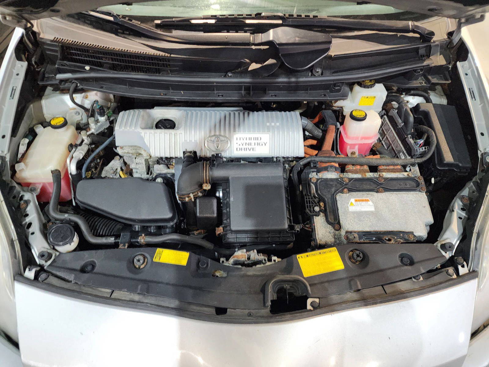 2010 TOYOTA PRIUS — 210640 Miles — Lot A0050606 — Al Quoz - Marhaba Auctions Used Cars - Image 12