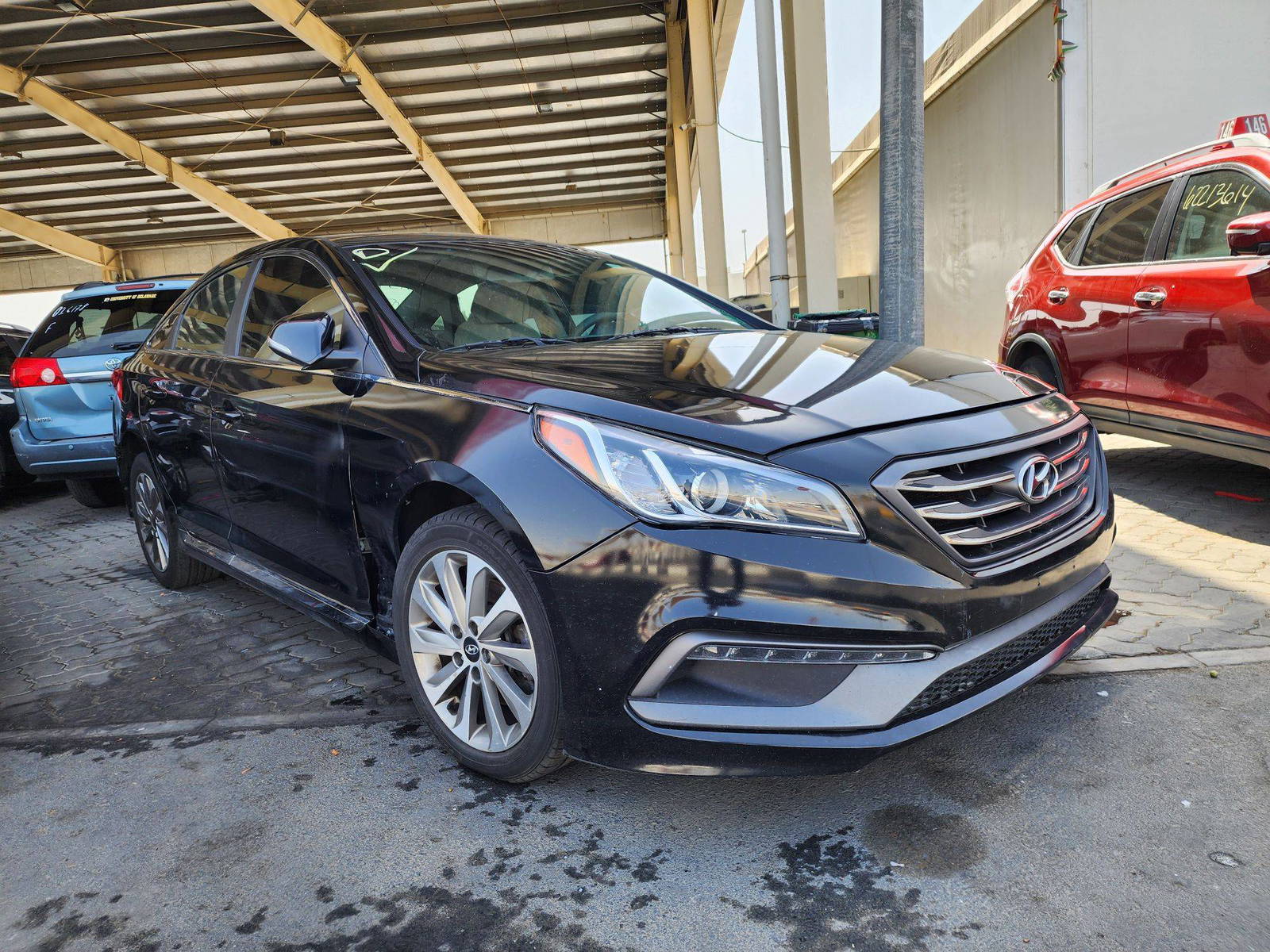 2015 HYUNDAI SONATA — 177180 Miles — Lot 57252494 — Souq - Marhaba Auctions Used Cars - Image 4