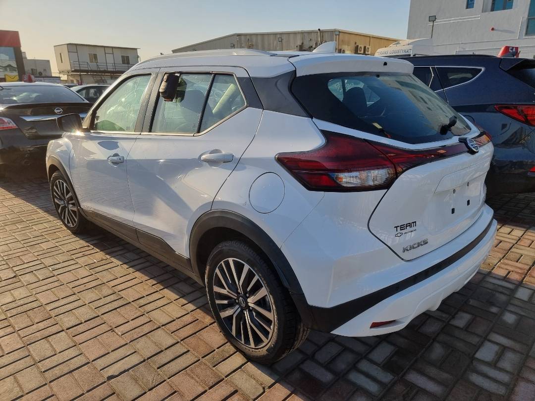 2021 NISSAN KICKS — 99115 Miles — Lot 39333499 — Main - Marhaba Auctions Used Cars - Image 5