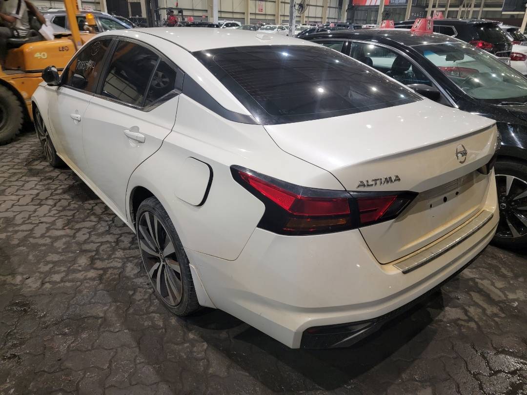 2019 NISSAN ALTIMA — 80036 Miles — Lot C118415 — Main - Marhaba Auctions Used Cars - Image 5