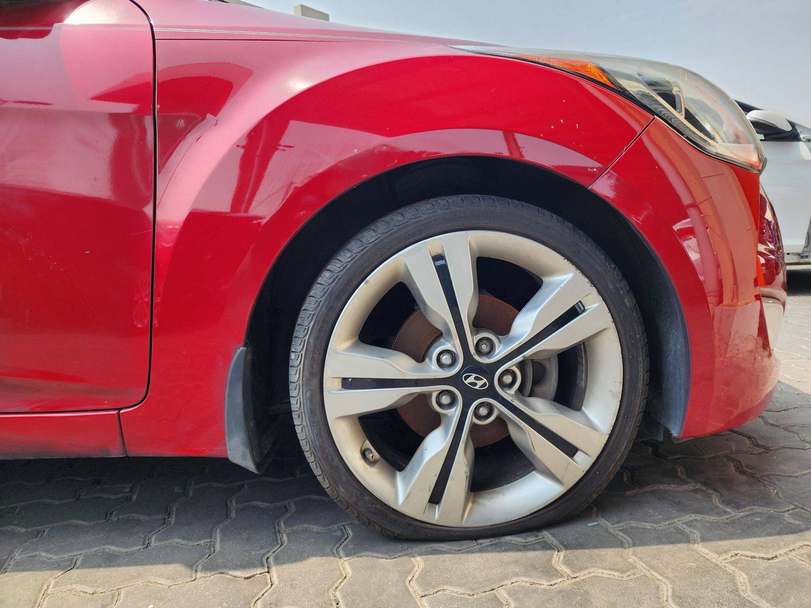 2013 HYUNDAI VELOSTER — 153770 Miles — Lot 71212 — Souq - Marhaba Auctions Used Cars - Image 6