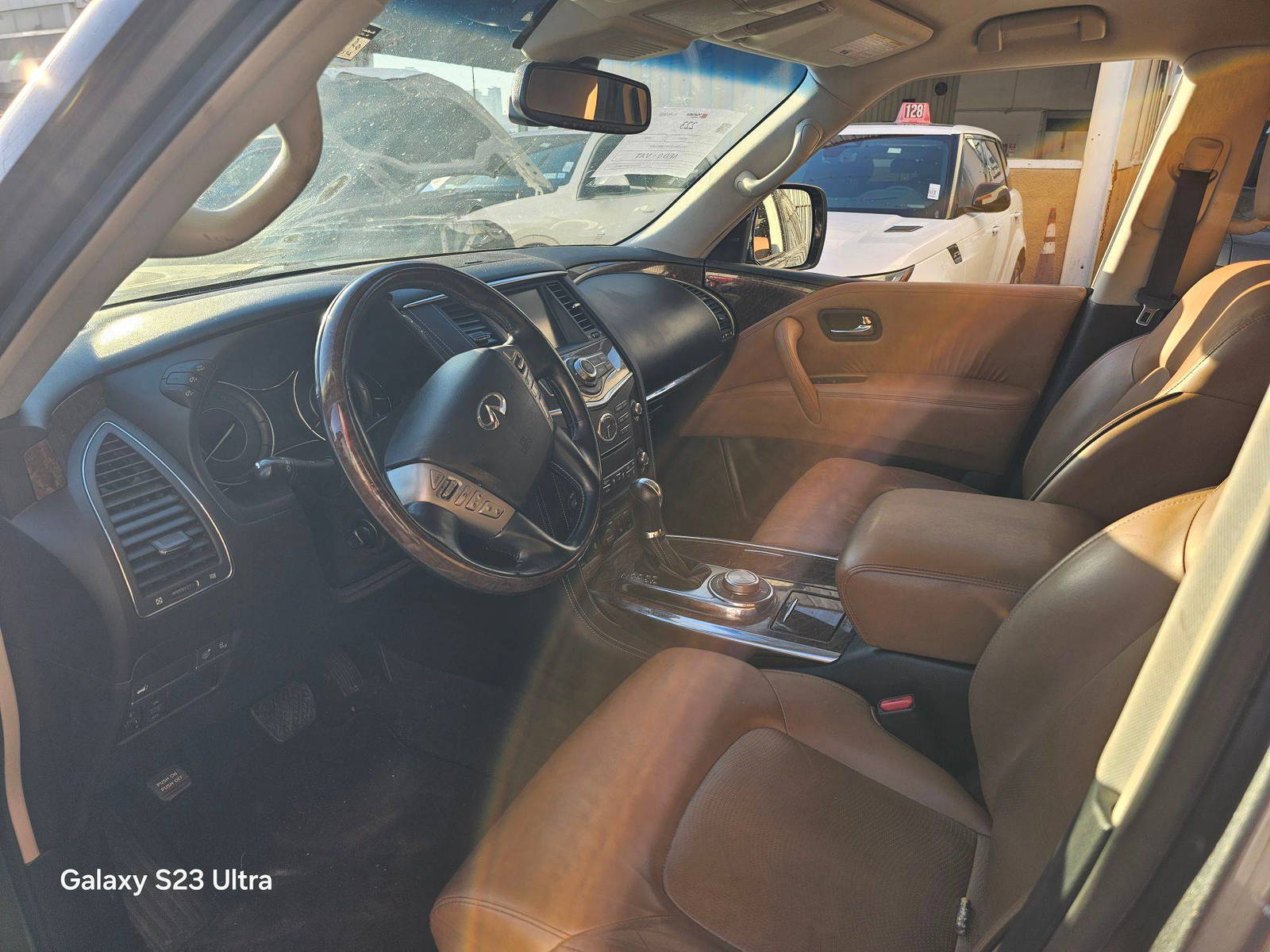 INFINITI QX80 2017 - Marhaba Auction Used Cars - Image 8