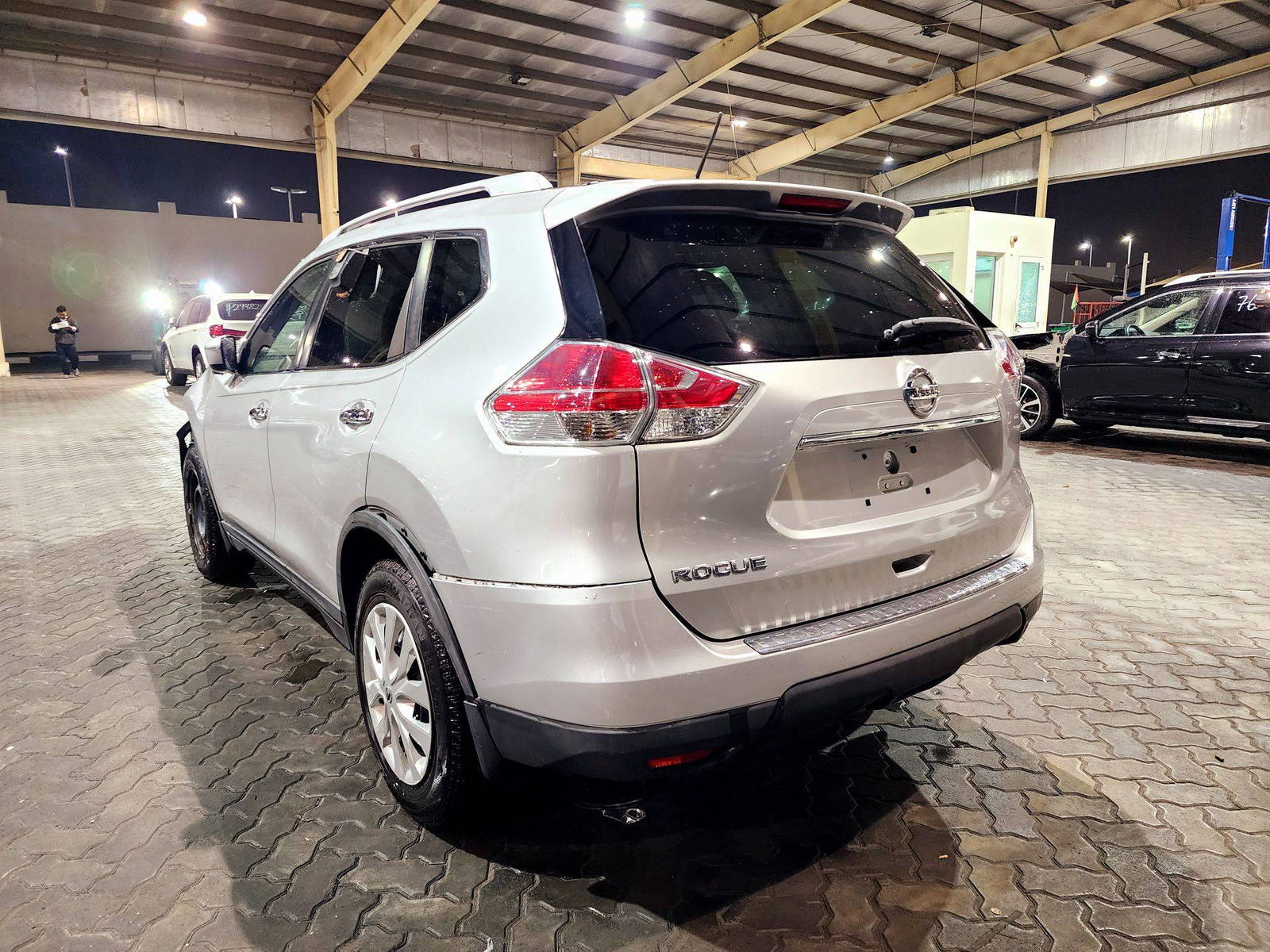 2016 NISSAN ROGUE — 158514 Miles — Lot 80074734 — Souq - Marhaba Auctions Used Cars - Image 3