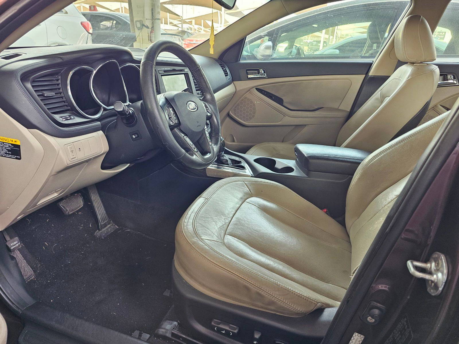 2011 KIA OPTIMA — 212157 Miles — Lot N4A71B5052971 — Souq - Marhaba Auctions Used Cars - Image 9