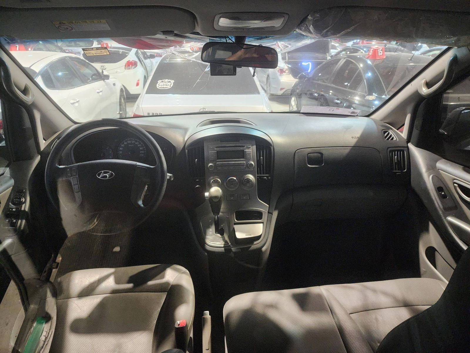 2015 HYUNDAI GRAND STAREX — 334417 KM — Lot 697089 — Souq - Marhaba Auctions Used Cars - Image 9