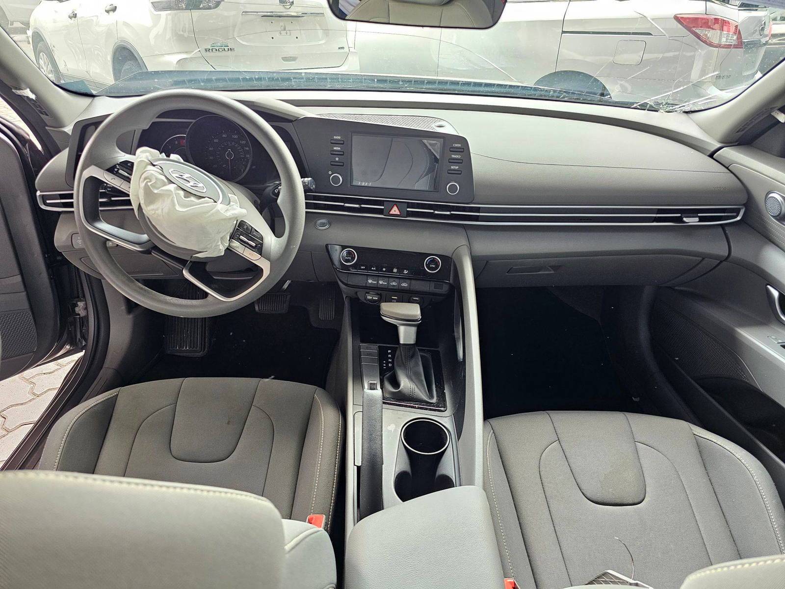 HYUNDAI ELANTRA 2023 - Marhaba Auction Used Cars - Image 7
