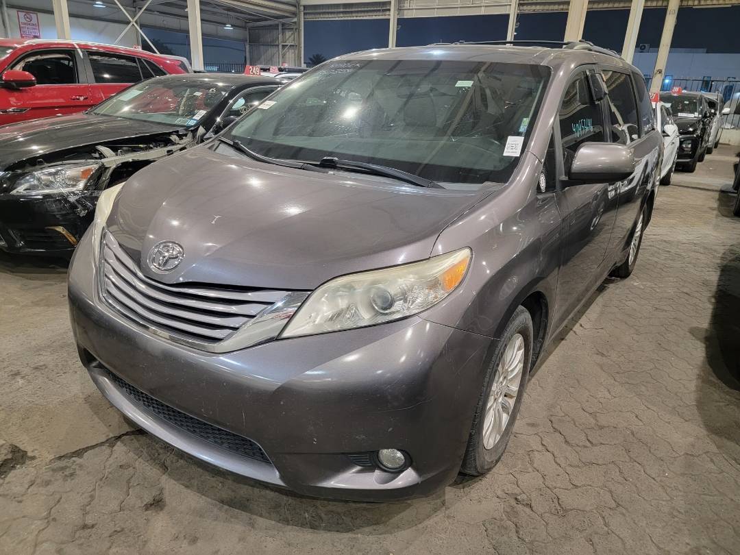 2016 TOYOTA SIENNA — 145233 Miles — Lot DC6GS710062 — Main - Marhaba Auctions Used Cars - Image 4