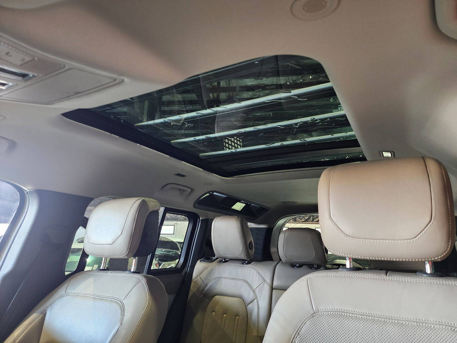 LAND ROVER DEFENDER 110 HSE 2020 - Marhaba Auction Used Cars - Image 12