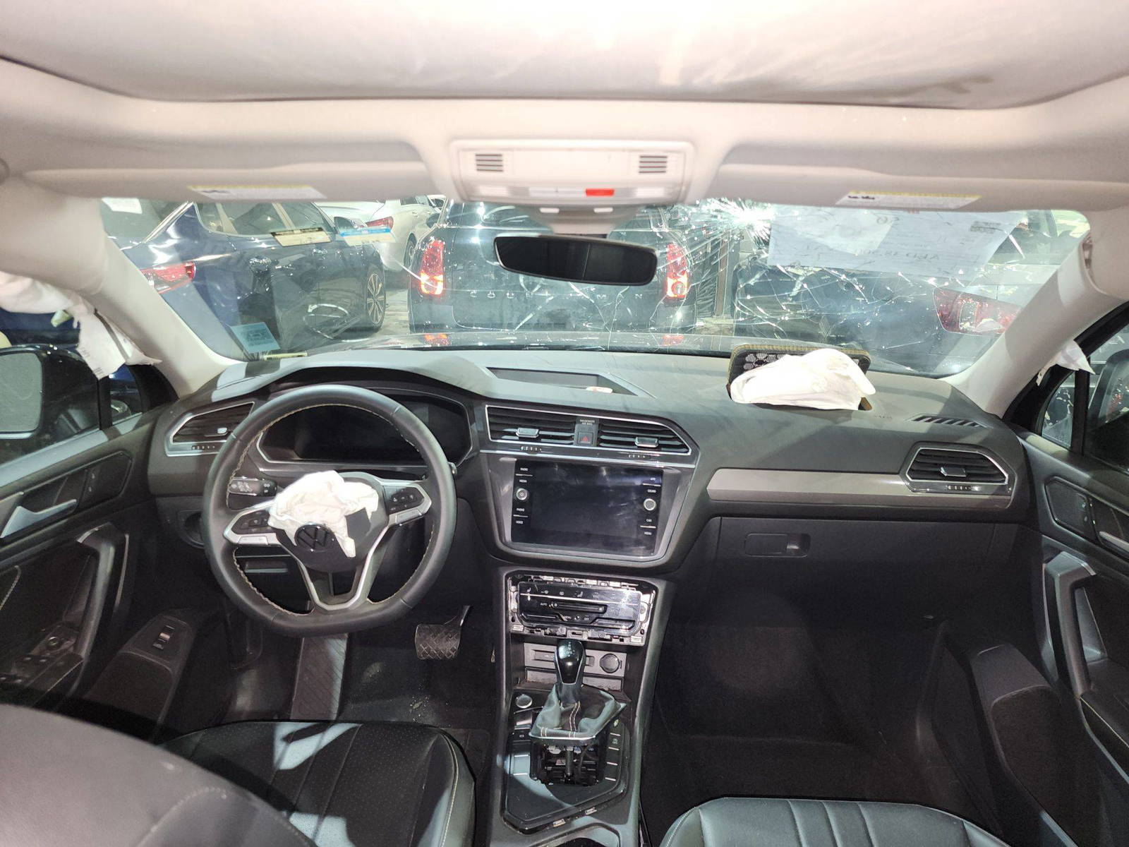 2023 VOLKSWAGEN TIGUAN — 21789 Miles — Lot M090323 — Al Surrah - Marhaba Auctions Used Cars - Image 8