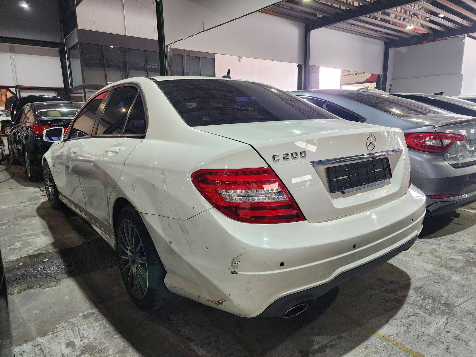 2012 MERCEDES BENZ C200 — 217442 KM — Lot 671621 — Main - Marhaba Auctions Used Cars - Image 6