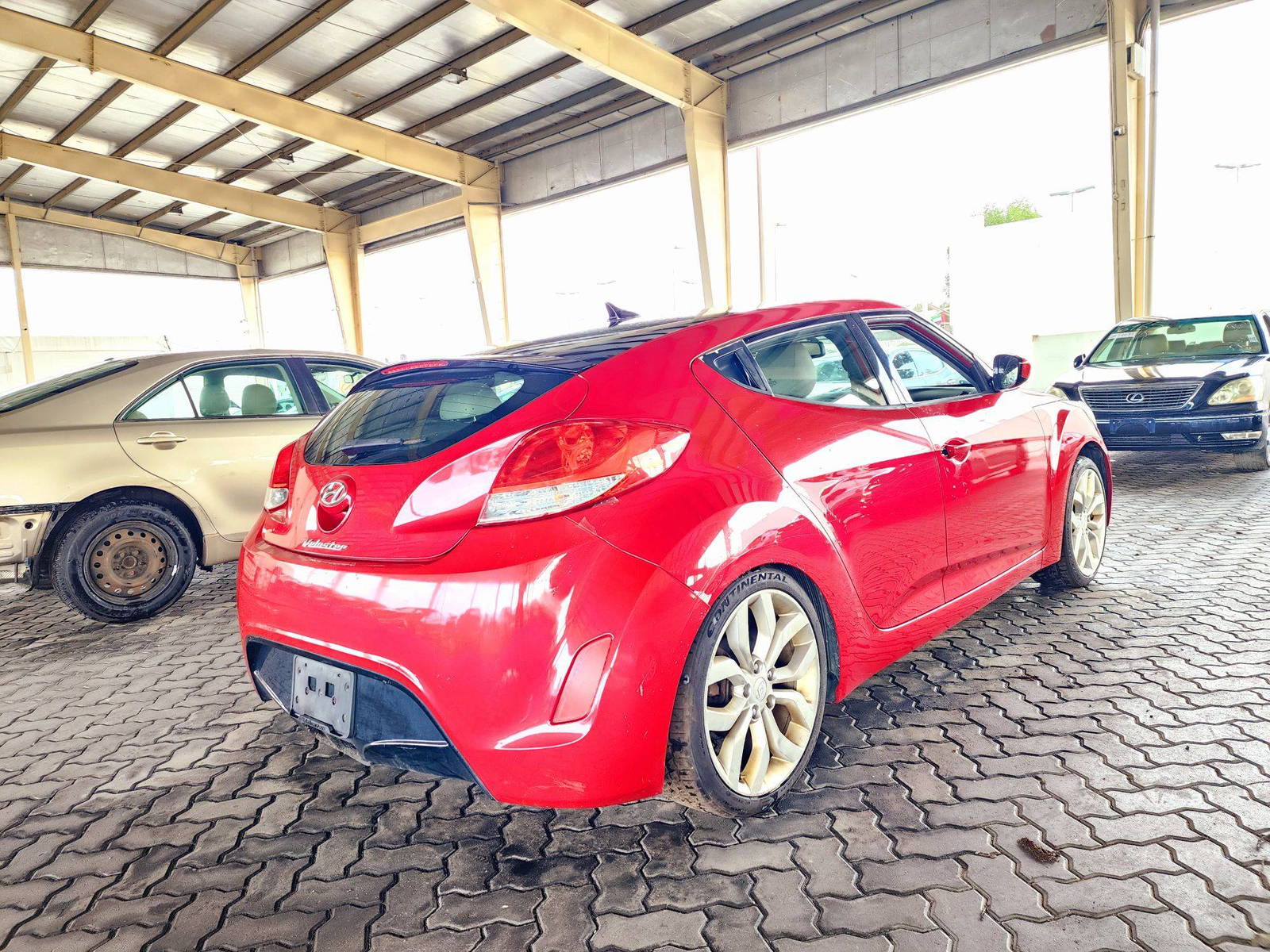 2013 HYUNDAI VELOSTER — 186619 Miles — Lot 39880345 — Souq - Marhaba Auctions Used Cars - Image 3