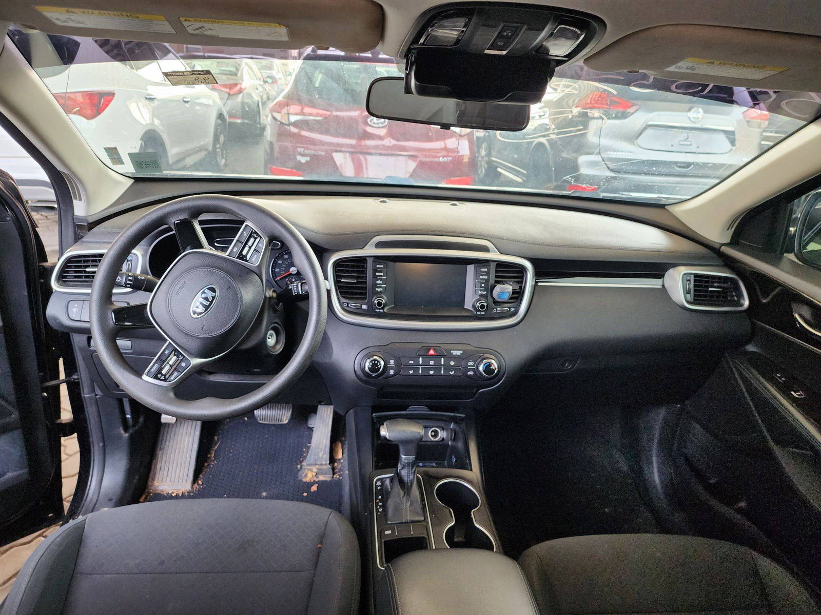 2019 KIA SORENTO — 142164 Miles — Lot 87800 — Souq - Marhaba Auctions Used Cars - Image 7