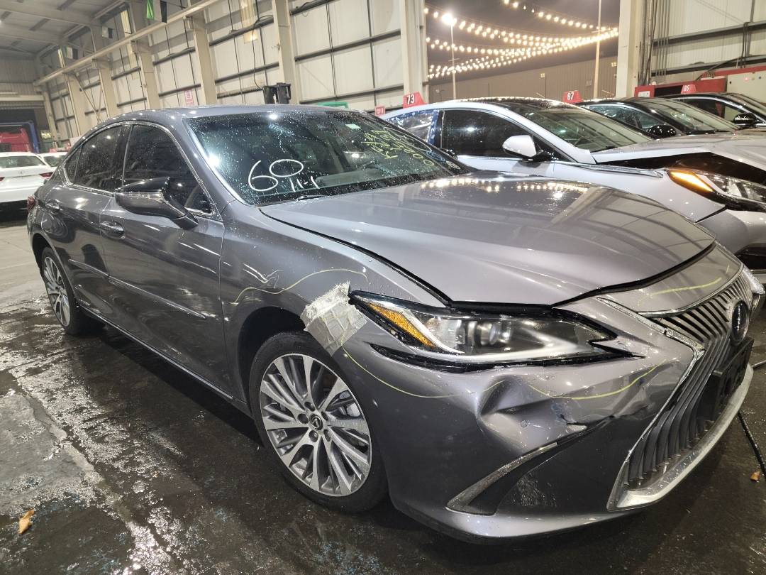 2021 LEXUS ES 300H — 18486 Miles — Lot 37457468 - Marhaba Auctions Used Cars - Image 6