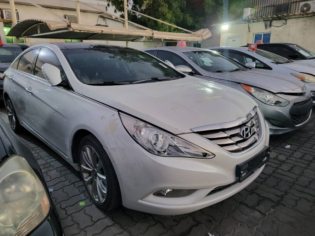 2010 HYUNDAI SONATA — 233486 KM — Lot 63439 — Main - Marhaba Auctions Used Cars - Image 5