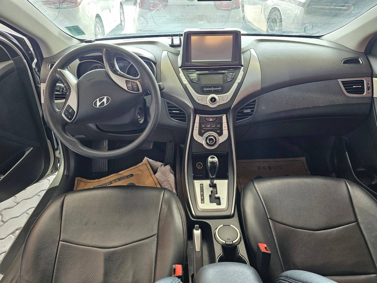 2011 HYUNDAI AVANTE — 142634 KM — Lot 075321 — Souq - Marhaba Auctions Used Cars - Image 7