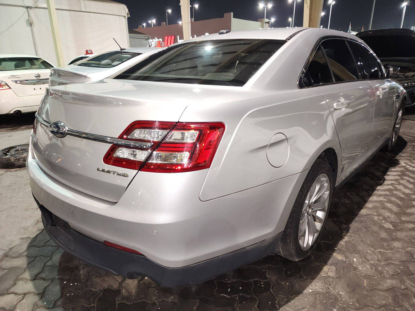 2017 FORD TAURUS — 146128 Miles — Lot 38110399 - Marhaba Auctions Used Cars - Image 3