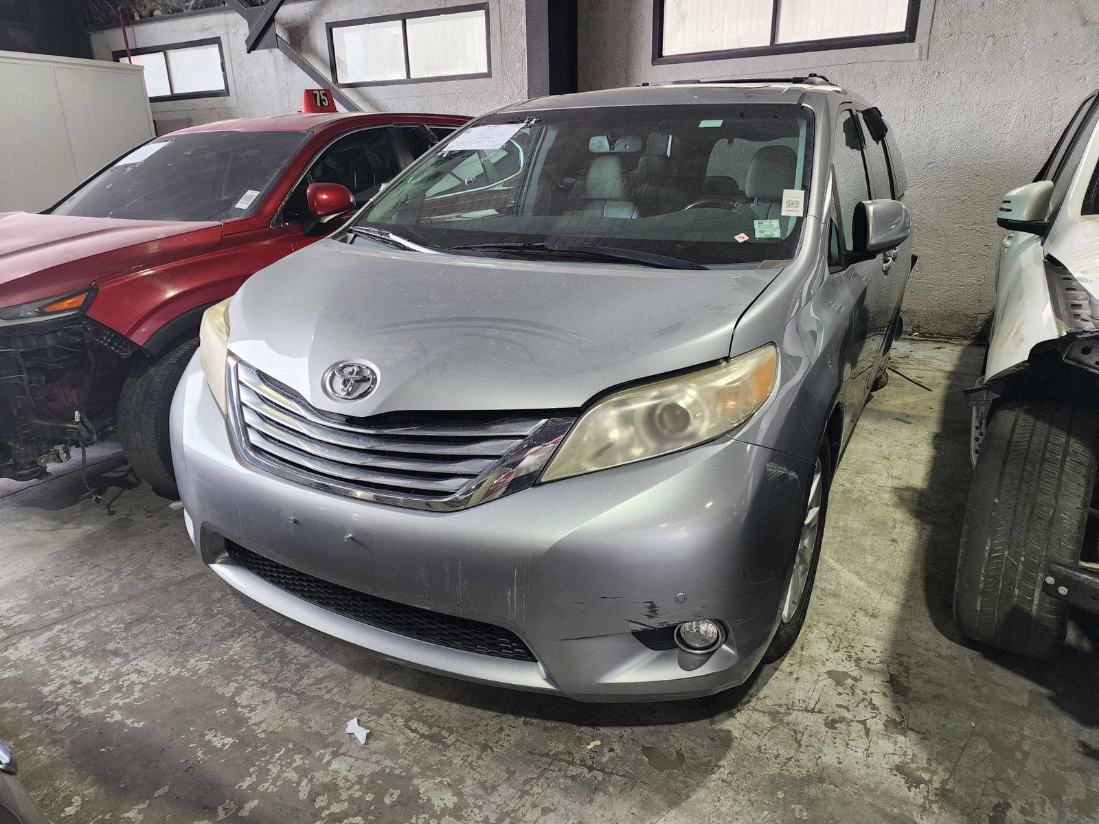 TOYOTA SIENNA 2011 - Marhaba Auction Used Cars - Image 3