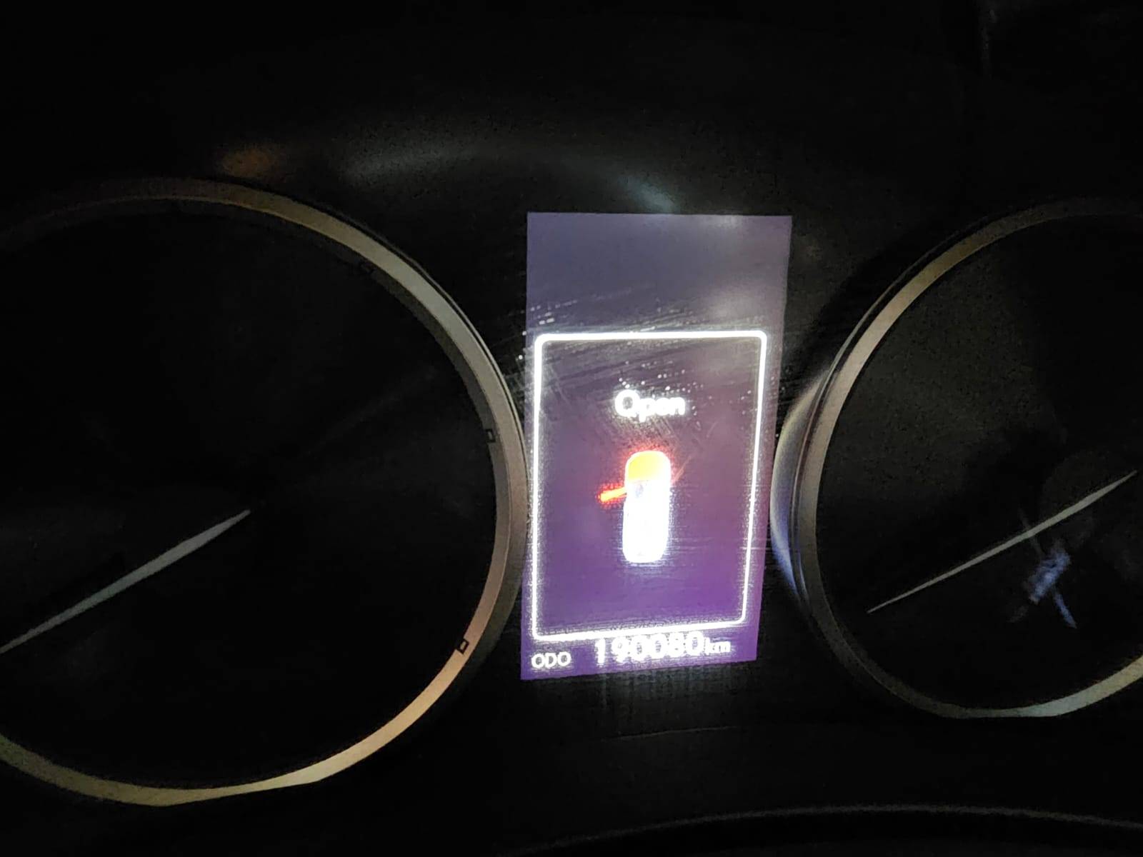 2015 LEXUS NX 300 — 190080 KM — Lot F2026097 — Main - Marhaba Auctions Used Cars - Image 9