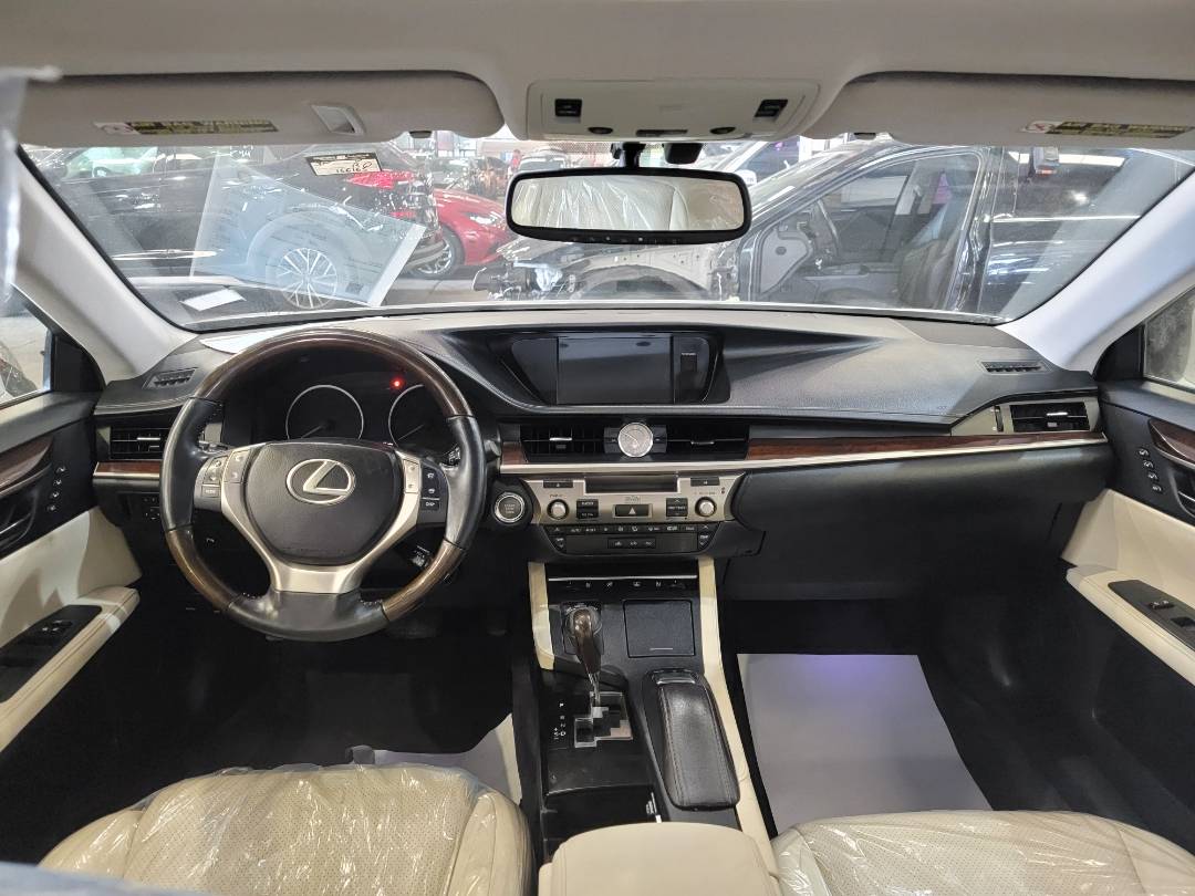 2013 LEXUS ES 350 — 166163 Miles — Lot 1D2058316 — Main - Marhaba Auctions Used Cars - Image 8