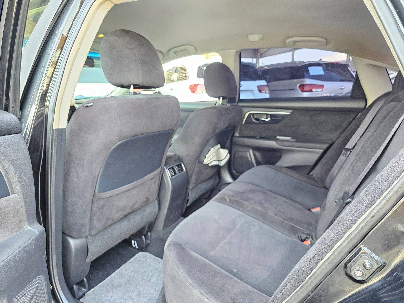 2013 NISSAN ALTIMA — 233828 KM — Lot AP7DC130859 — Souq - Marhaba Auctions Used Cars - Image 6
