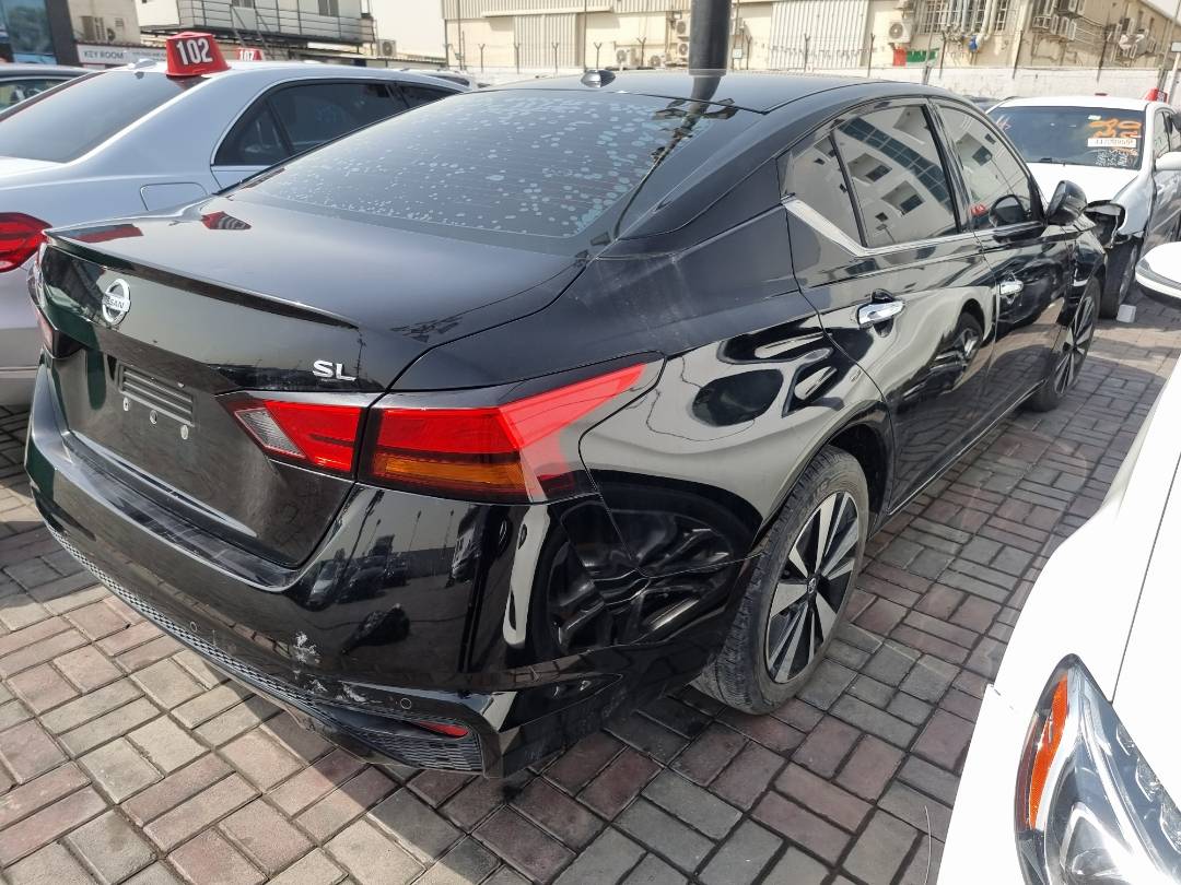 2019 NISSAN ALTIMA — 131011 Miles — Lot 12054748 — Ind. 12 - Marhaba Auctions Used Cars - Image 3