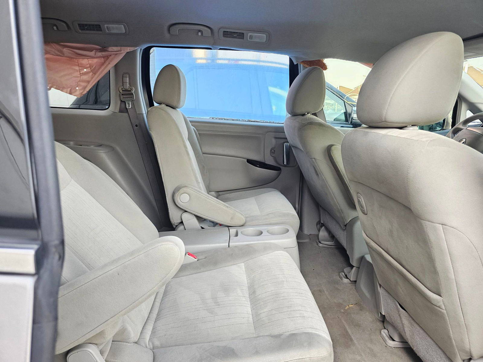 2012 NISSAN QUEST — 195485 Miles — Lot 9031306 — Souq - Marhaba Auctions Used Cars - Image 6