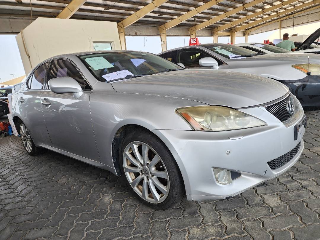 2007 LEXUS IS 250 — 269994 KM — Lot 30111 — Main - Marhaba Auctions Used Cars - Image 5