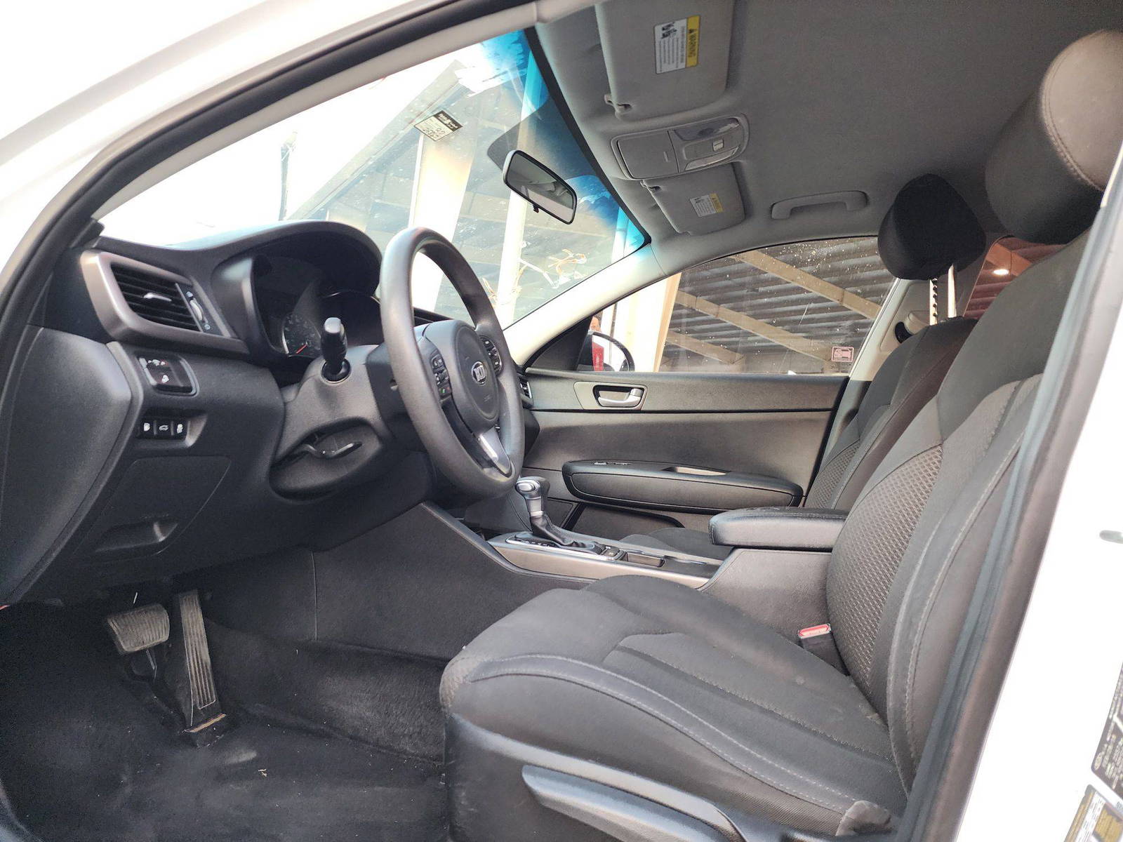 2018 KIA OPTIMA — 125867 Miles — Lot 50497134 — Souq - Marhaba Auctions Used Cars - Image 8