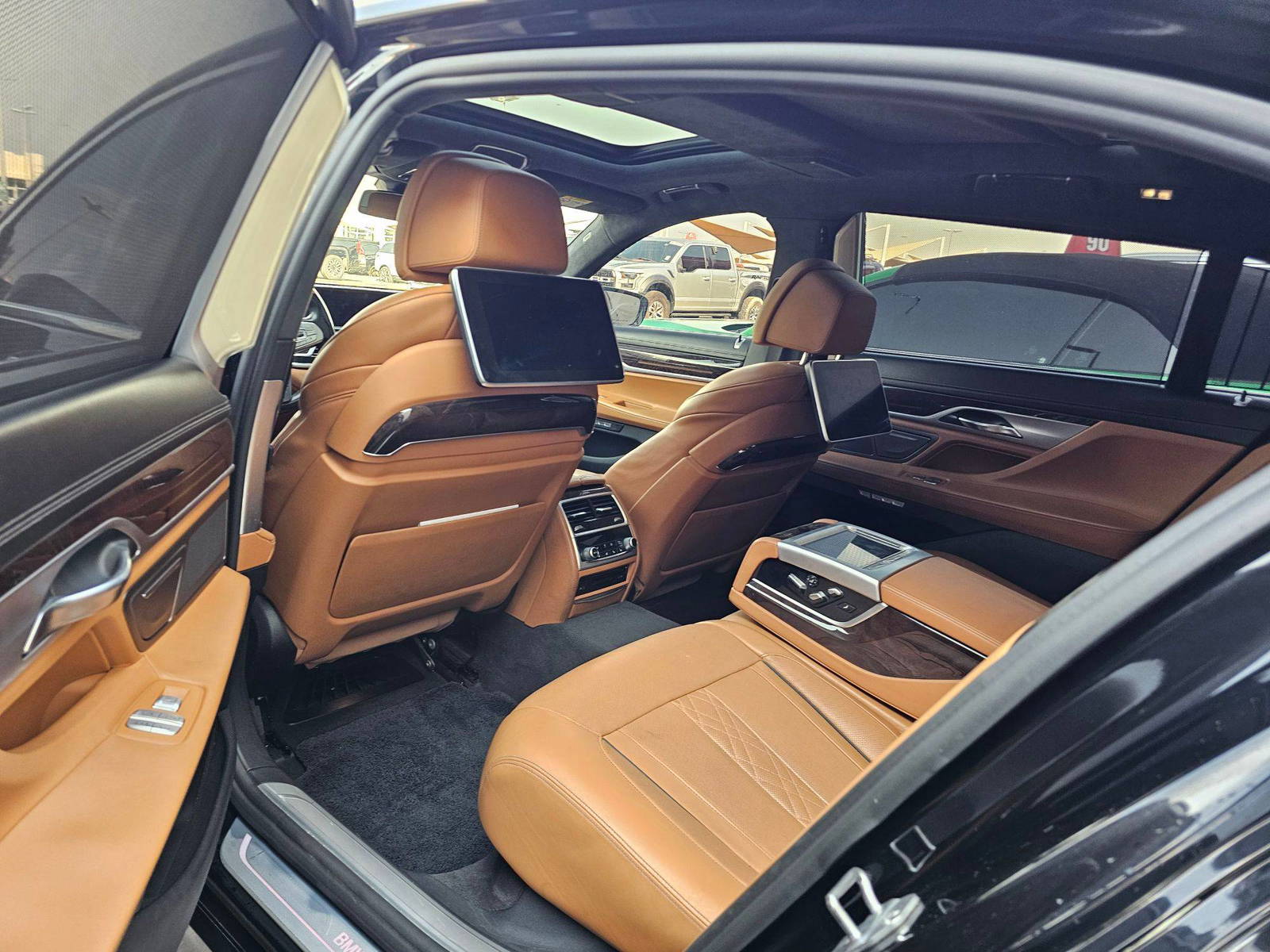 BMW 740 I 2018 - Marhaba Auction Used Cars - Image 7