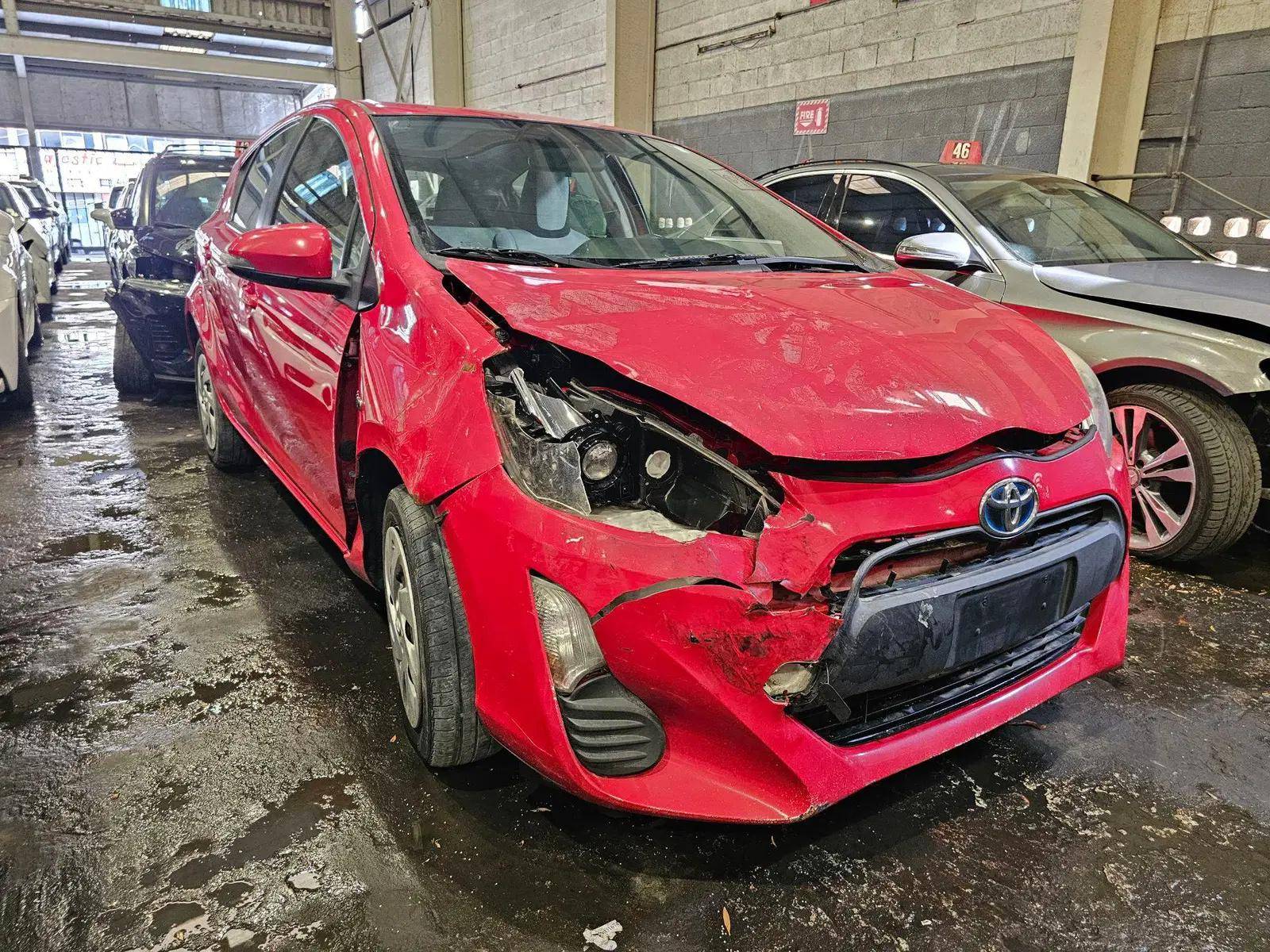 2016 TOYOTA PRIUS — 261082 Miles — Lot 9G1117909 — Main - Marhaba Auctions Used Cars - Image 5