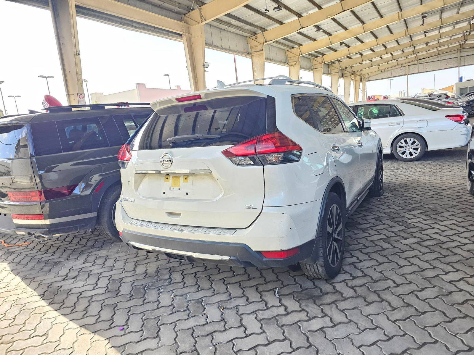 NISSAN ROGUE 2017 - Marhaba Auction Used Cars - Image 3