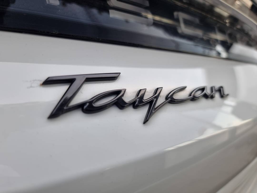 PORSCHE TAYCAN 2021 - Marhaba Auction Used Cars - Image 6