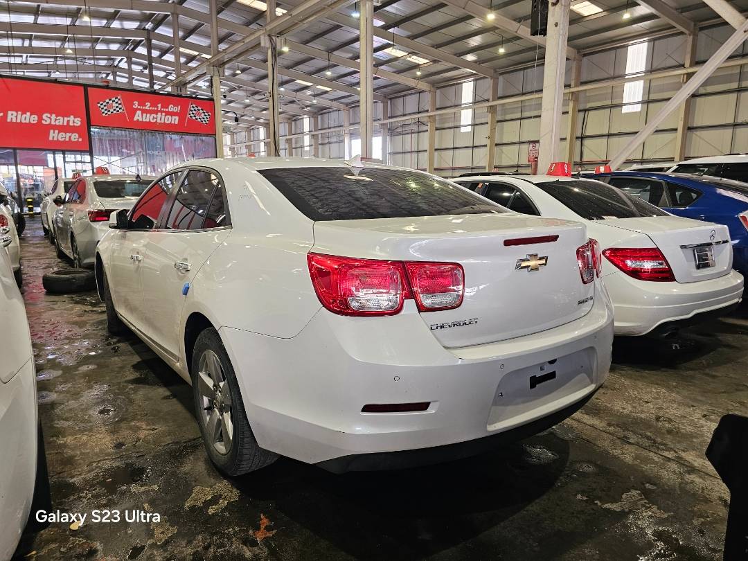 2015 CHEVROLET MALIBU — 70102 KM — Lot 049044 — Main - Marhaba Auctions Used Cars - Image 6