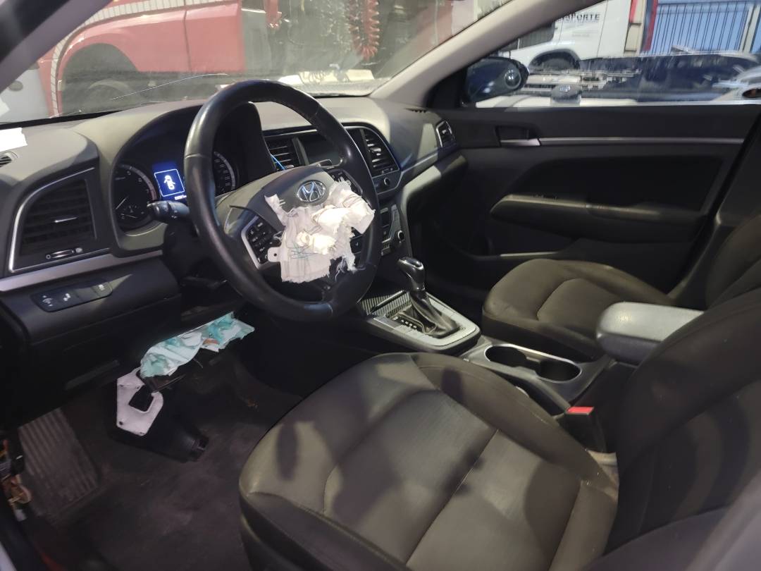 2018 HYUNDAI ELANTRA — 232520 KM — Lot U661121 — Main - Marhaba Auctions Used Cars - Image 6